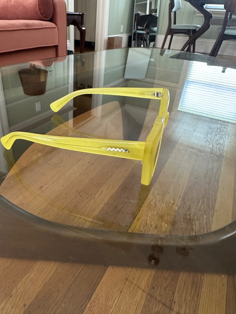 Brain dead yellow sun glasses - Picture 3 of 6
